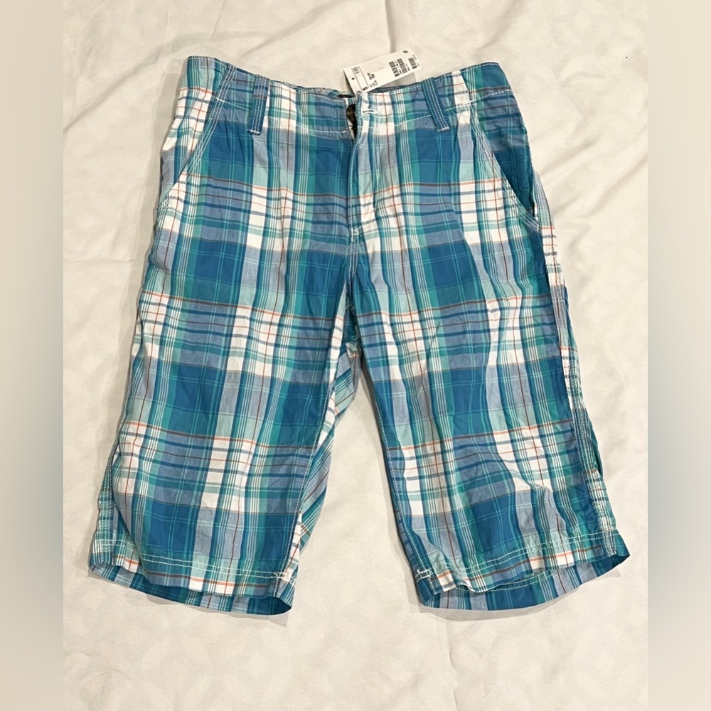H&M Boys plaid Bermuda Shorts, size 12-13, brand new
